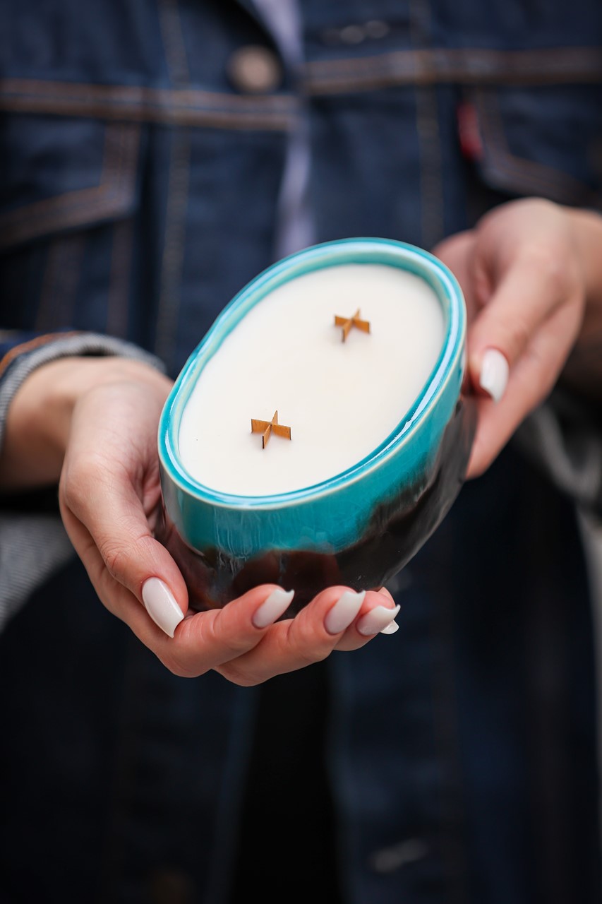 Oval Seramik Sandalwood Mum Açık Mavi - Siyah'in resmi